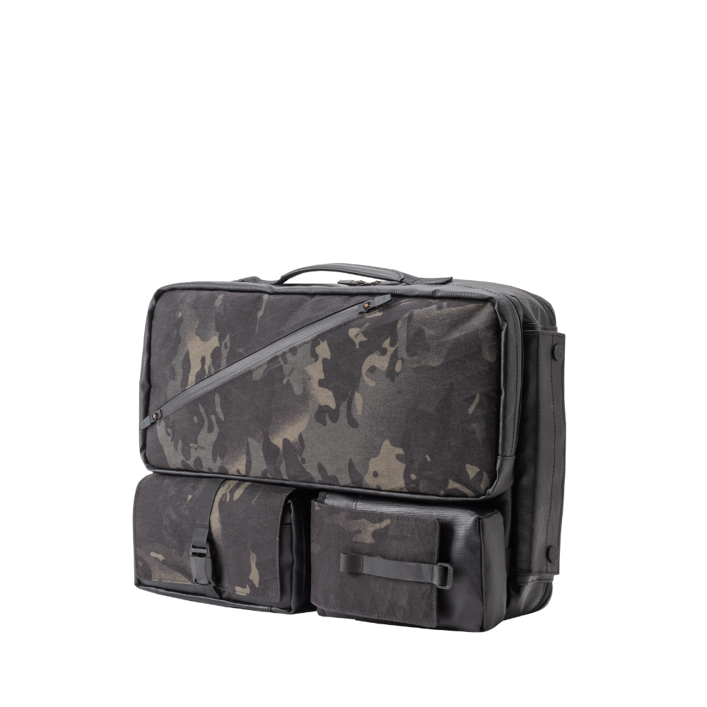 ミリタリー装備モジュール式のビジネスバッグMX-GEAR。ベルト一体化で